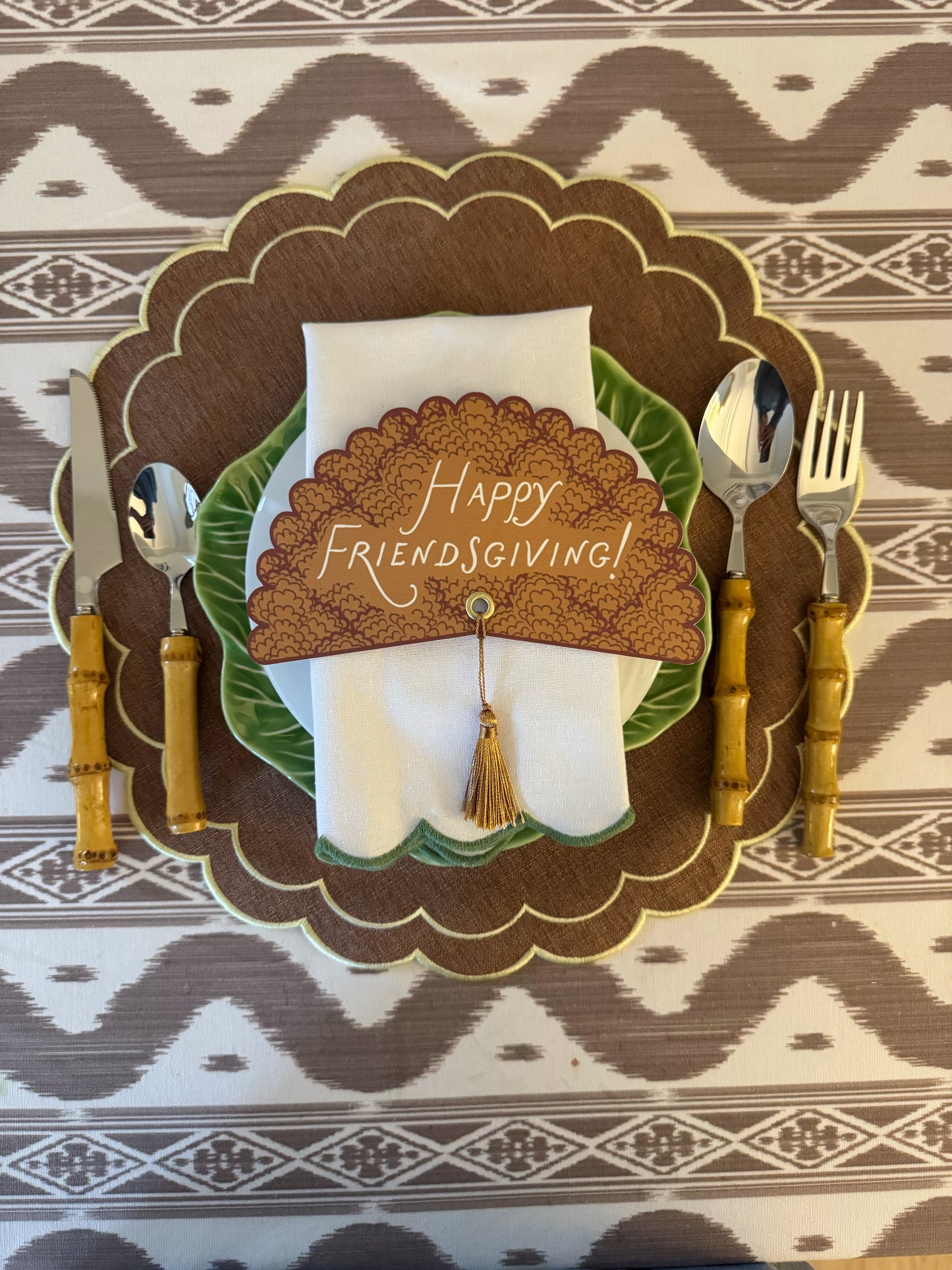 Brown Scallop Happy Friendsgiving Plate Round - Set of 4