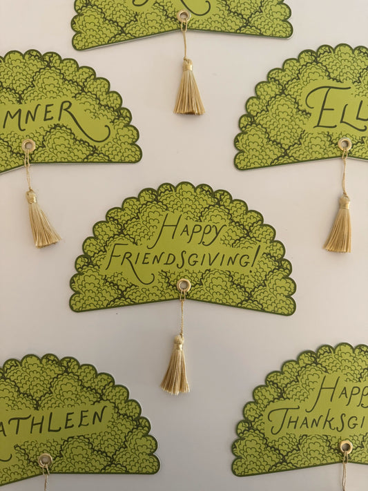 Green Scallop Happy Friendsgiving Plate Round - Set of 4